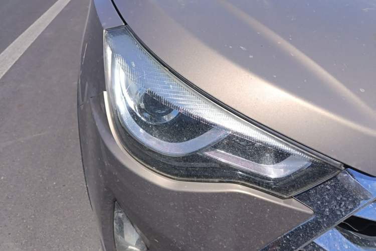 Used JAC Group Refine S3 2017 1.6L CVT Luxury Smart Model Right Front Headlight