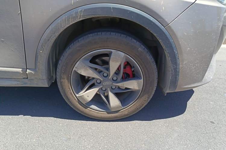 Used JAC Group Refine S3 2017 1.6L CVT Luxury Smart Model Right Front Wheel Hub