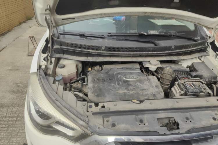 Used JAC Group Refine S3 2017 1.6L Manual Luxury Smart Model Engine Bay Right