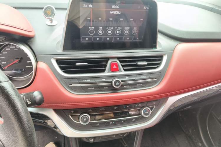 Used JAC Group Refine S3 2017 1.5L Manual Luxury Smart Model Audio And AC Panel
