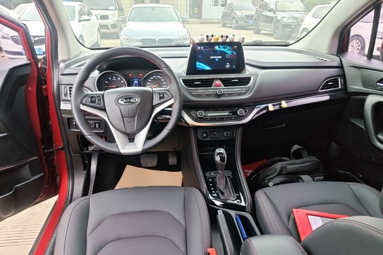 Used JAC Group Refine S3 2017 1.6L CVT Luxury Smart Model Center Console