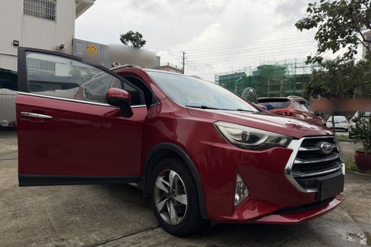 Used JAC Group Refine S3 2017 1.6L CVT Luxury Smart Model Exterior 5