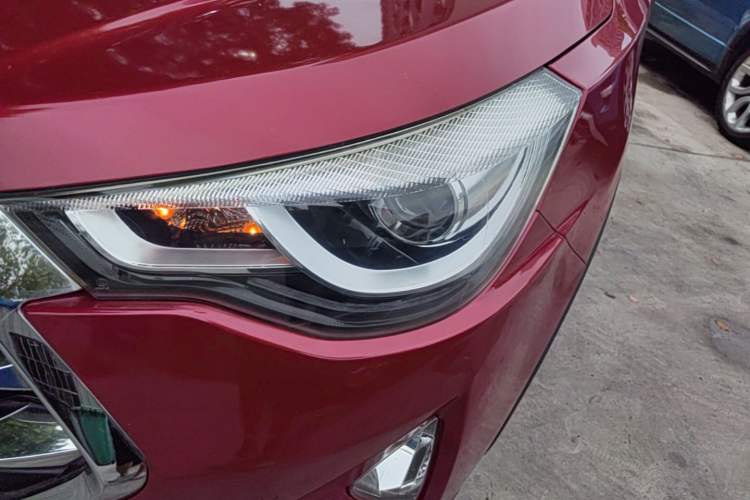 Used JAC Group Refine S3 2017 1.6L CVT Luxury Smart Model Left Front Headlight
