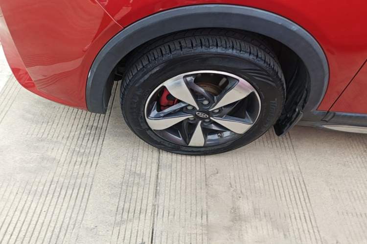 Used JAC Group Refine S3 2017 1.6L CVT Luxury Smart Model Left Front Wheel Hub