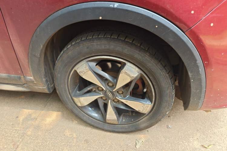 Used JAC Group Refine S3 2017 1.6L CVT Luxury Smart Model Right Front Wheel Hub