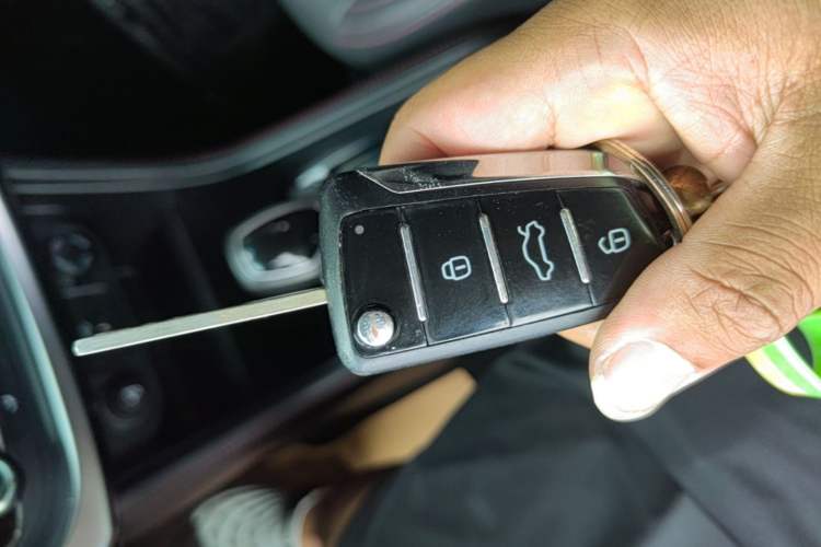 Used JAC Group Refine S3 2017 1.6L CVT Luxury Smart Model Vehicle Key