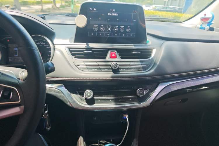 Used JAC Group Refine S3 2017 1.6L CVT Luxury Smart Model Audio And AC Panel