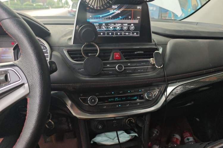 Used JAC Group Refine S3 2017 1.5L Manual Luxury Smart Model Audio And AC Panel