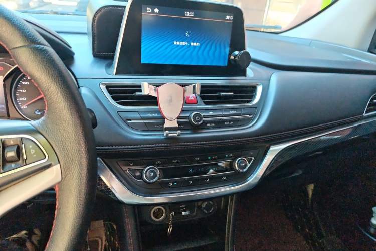 Used JAC Group Refine S3 2017 1.5L Manual Luxury Smart Model Audio And AC Panel