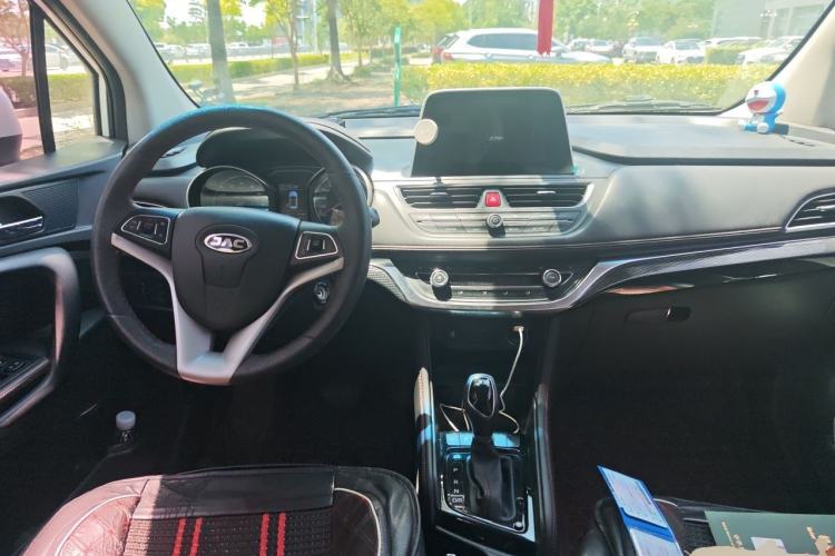 Used JAC Group Refine S3 2017 1.6L CVT Luxury Smart Model Center Console