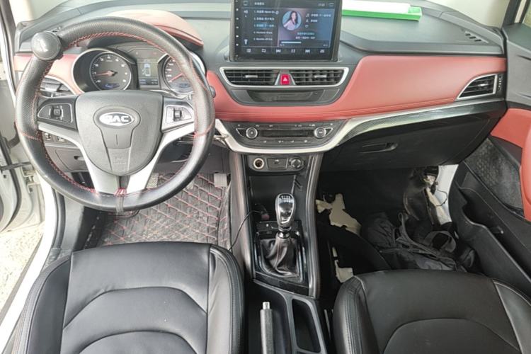 Used JAC Group Refine S3 2017 1.5L Manual Luxury Model Center Console