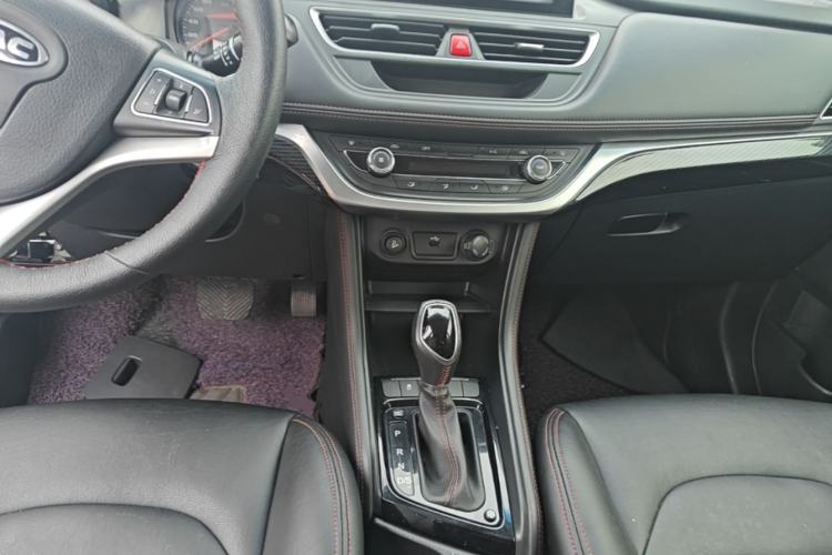 Used JAC Group Refine S3 2017 1.6L CVT Luxury Model Center Console