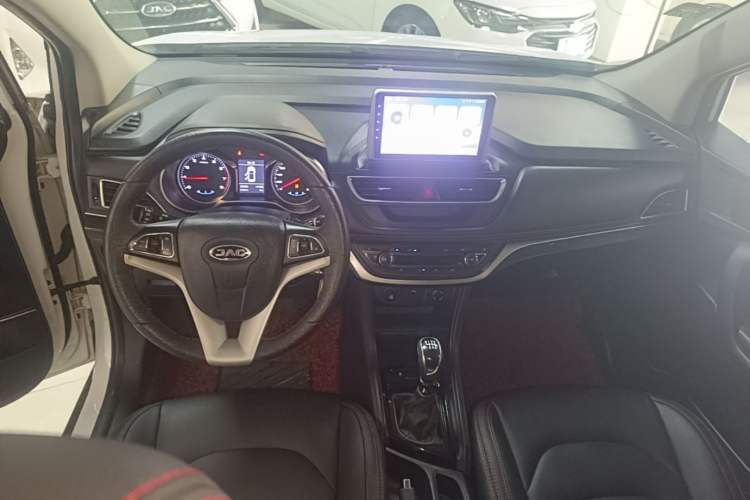 Used JAC Group Refine S3 2017 1.5L Manual Luxury Model Center Console