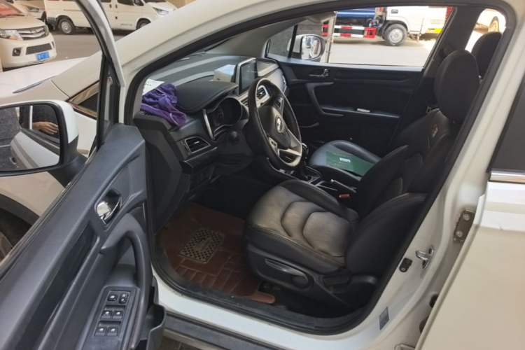 Used JAC Group Refine S3 2017 1.6L Manual Luxury Smart Model Driver Seat