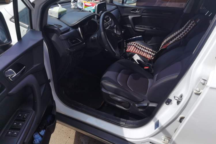 Used JAC Group Refine S3 2017 1.6L Manual Luxury Smart Model Driver Seat