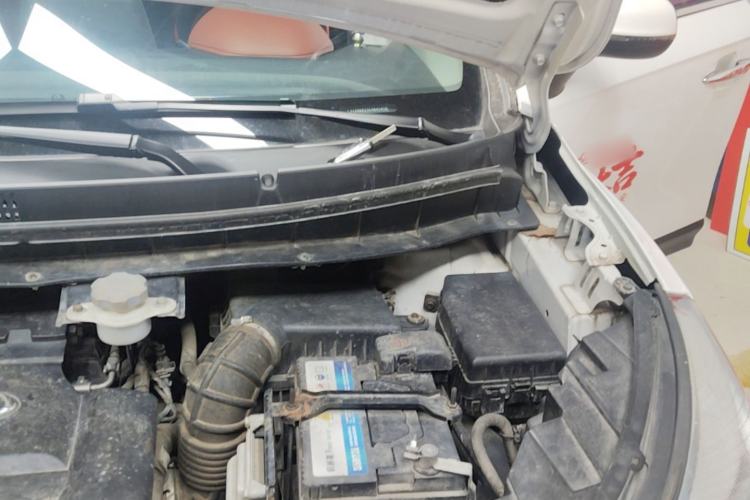 Used JAC Group Refine S3 2017 1.5L Manual Luxury Smart Model Engine Bay Left