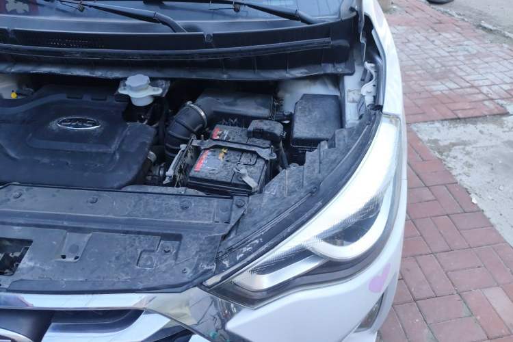 Used JAC Group Refine S3 2017 1.6L Manual Luxury Smart Model Engine Bay Left