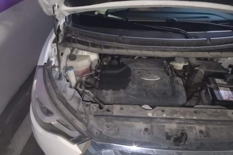 Used JAC Group Refine S3 2017 1.6L CVT Luxury Smart Model Engine Bay Right