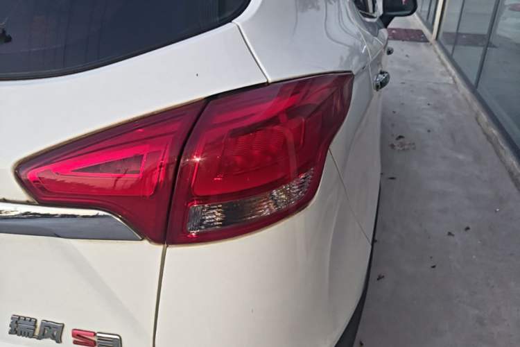 Used JAC Group Refine S3 2017 1.5L Manual Luxury Smart Model Exterior 3