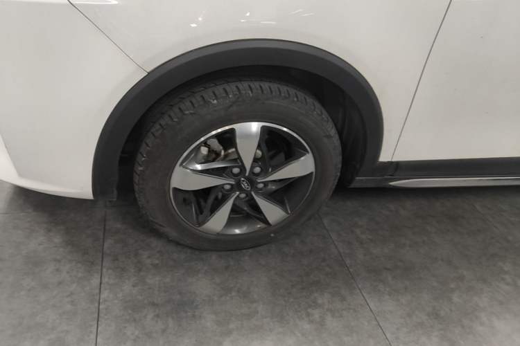 Used JAC Group Refine S3 2017 1.6L CVT Luxury Smart Model Exterior 4