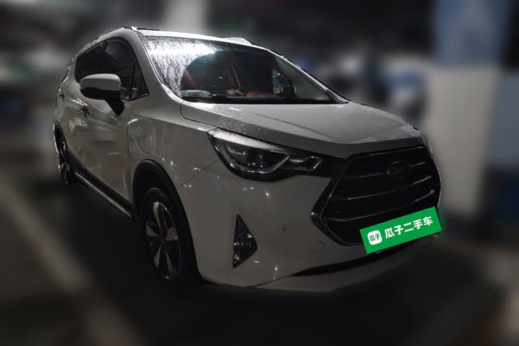 Used JAC Group Refine S3 2017 1.5L Manual Luxury Smart Model Front Right 45 Deg