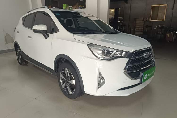 Used JAC Group Refine S3 2017 1.5L Manual Luxury Model Front Right 45 Deg