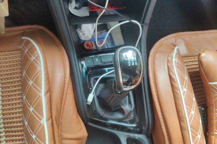 Used JAC Group Refine S3 2017 1.6L Manual Luxury Smart Model Gear Lever