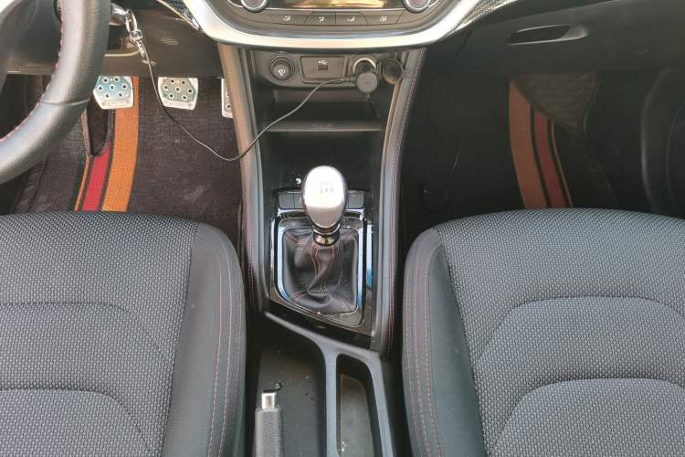 Used JAC Group Refine S3 2017 1.5L Manual Luxury Model Gear Lever