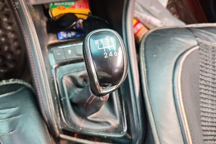 Used JAC Group Refine S3 2017 1.5L Manual Luxury Smart Model Gear Lever