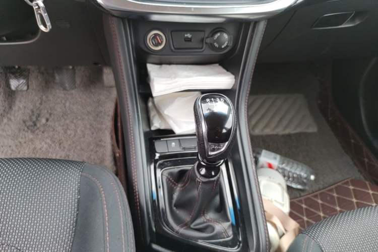 Used JAC Group Refine S3 2017 1.5L Manual Luxury Model Gear Lever