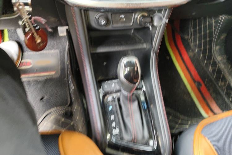 Used JAC Group Refine S3 2017 1.6L CVT Luxury Smart Model Gear Lever