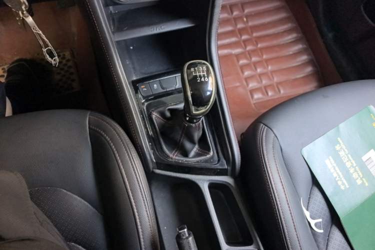 Used JAC Group Refine S3 2017 1.6L Manual Luxury Smart Model Gear Lever