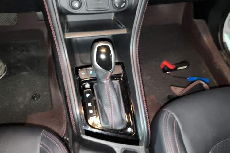 Used JAC Group Refine S3 2017 1.6L CVT Luxury Smart Model Gear Lever