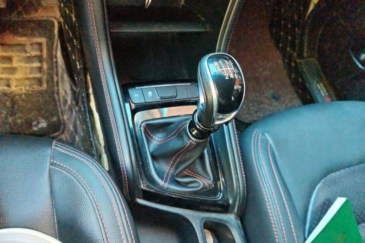 Used JAC Group Refine S3 2017 1.5L Manual Luxury Smart Model Gear Lever