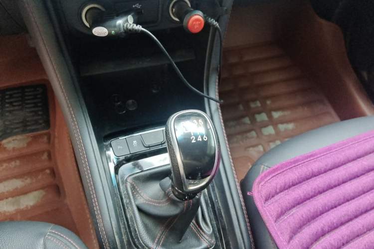 Used JAC Group Refine S3 2017 1.6L Manual Luxury Smart Model Gear Lever