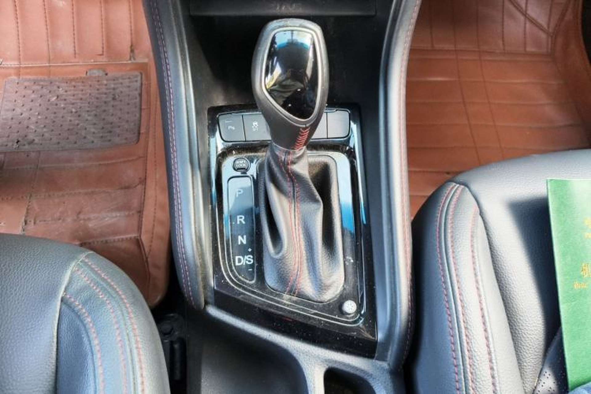 Used JAC Group Refine S3 2017 1.6L CVT Luxury Smart Model Gear Lever