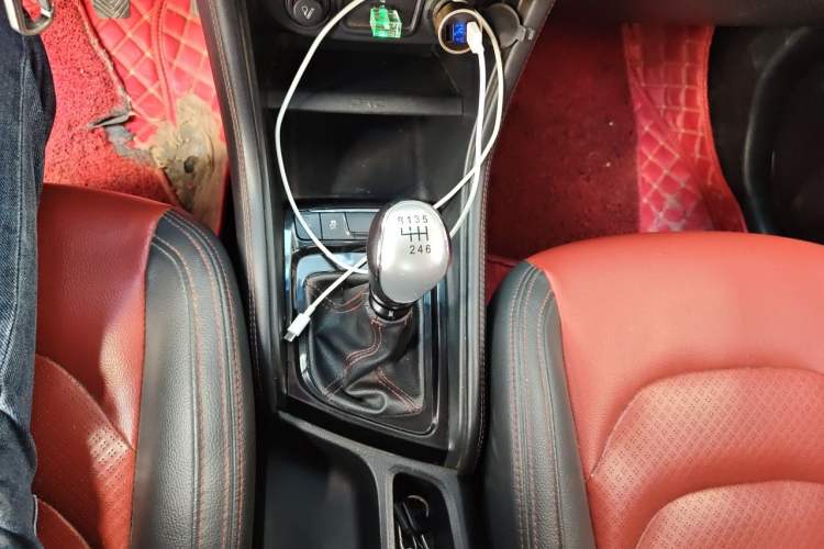 Used JAC Group Refine S3 2017 1.5L Manual Luxury Smart Model Gear Lever