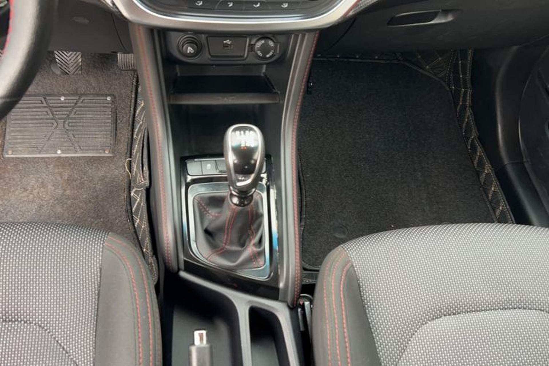 Used JAC Group Refine S3 2017 1.5L Manual Luxury Model Gear Lever