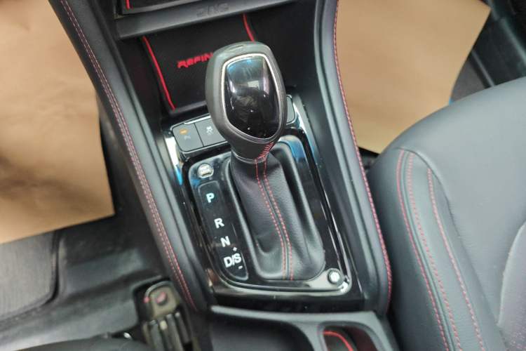 Used JAC Group Refine S3 2017 1.6L CVT Luxury Smart Model Gear Lever