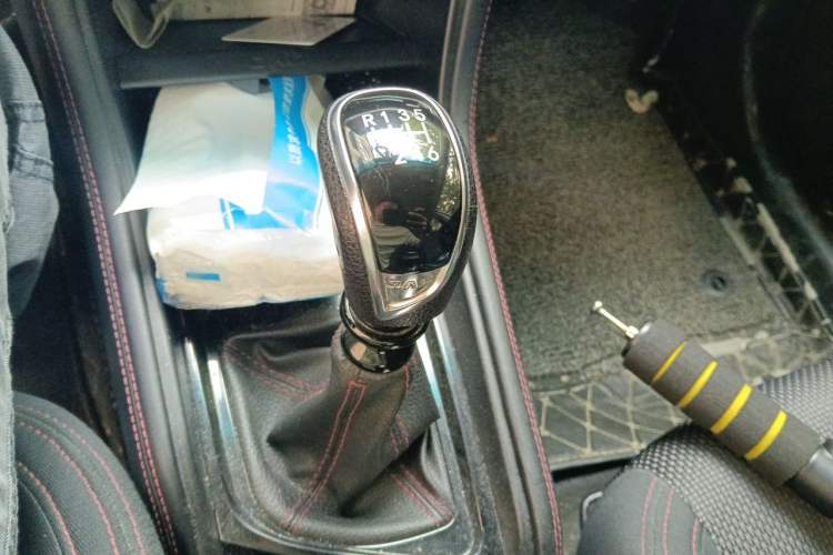 Used JAC Group Refine S3 2017 1.5L Manual Luxury Model Gear Lever