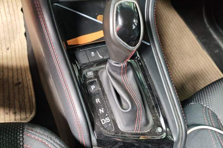 Used JAC Group Refine S3 2017 1.6L CVT Luxury Model Gear Lever