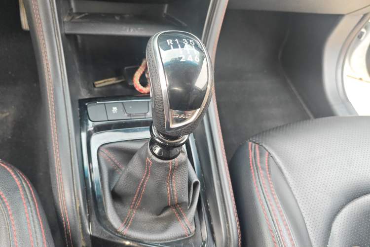 Used JAC Group Refine S3 2017 1.5L Manual Luxury Model Gear Lever