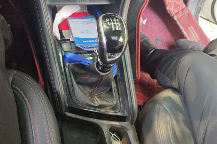 Used JAC Group Refine S3 2017 1.5L Manual Luxury Smart Model Gear Lever