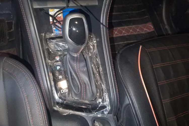 Used JAC Group Refine S3 2017 1.6L CVT Luxury Smart Model Gear Lever