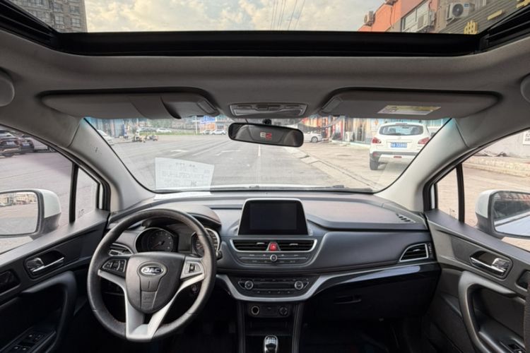 Used JAC Group Refine S3 2017 1.5L Manual Luxury Smart Model Interior 2