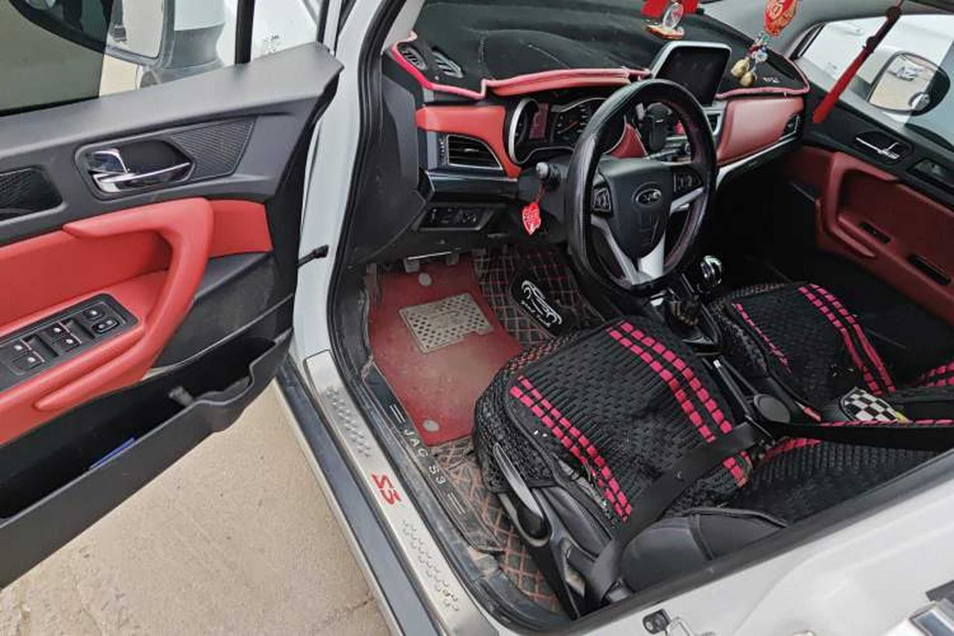 Used JAC Group Refine S3 2017 1.5L Manual Luxury Smart Model Interior 3