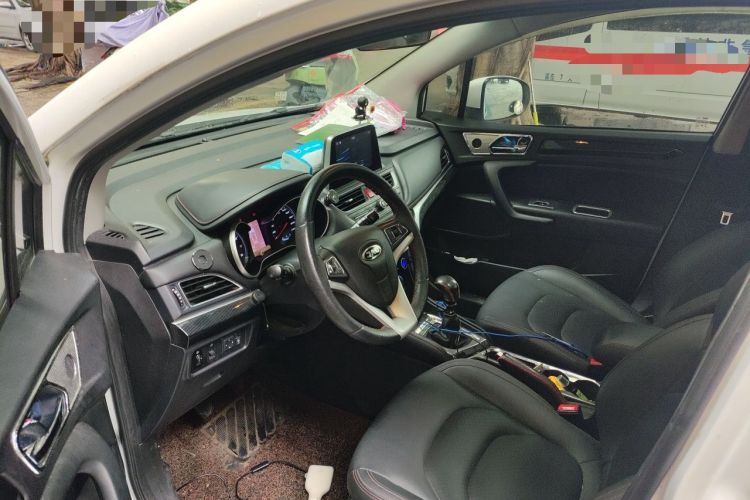 Used JAC Group Refine S3 2017 1.5L Manual Luxury Model Interior 3