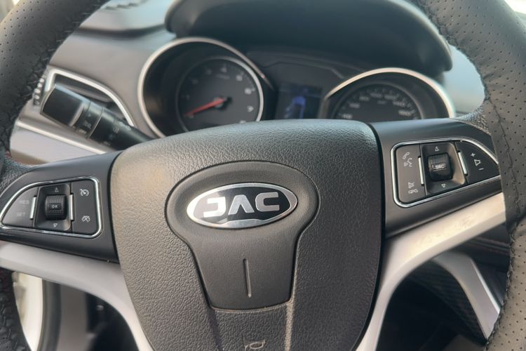 Used JAC Group Refine S3 2017 1.5L Manual Luxury Smart Model Interior 4