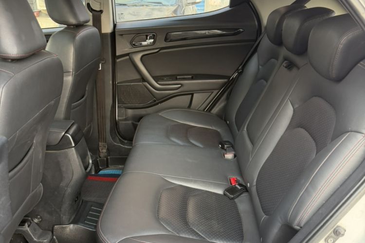 Used JAC Group Refine S3 2017 1.5L Manual Luxury Smart Model Interior 8