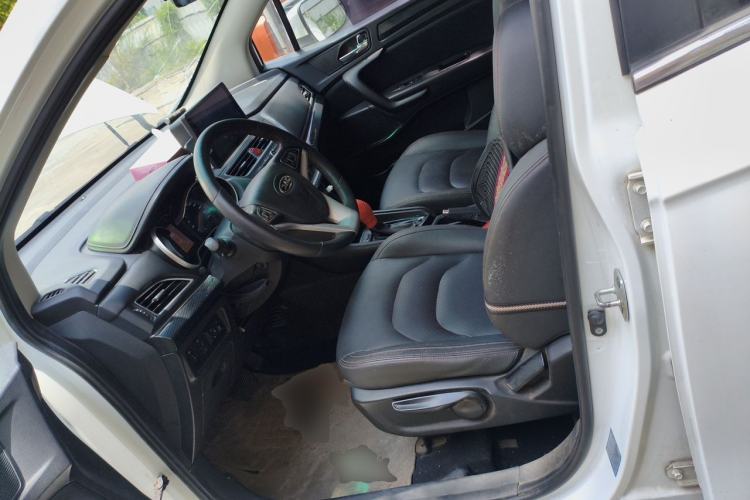 Used JAC Group Refine S3 2017 1.6L CVT Luxury Smart Model Left Front Seat